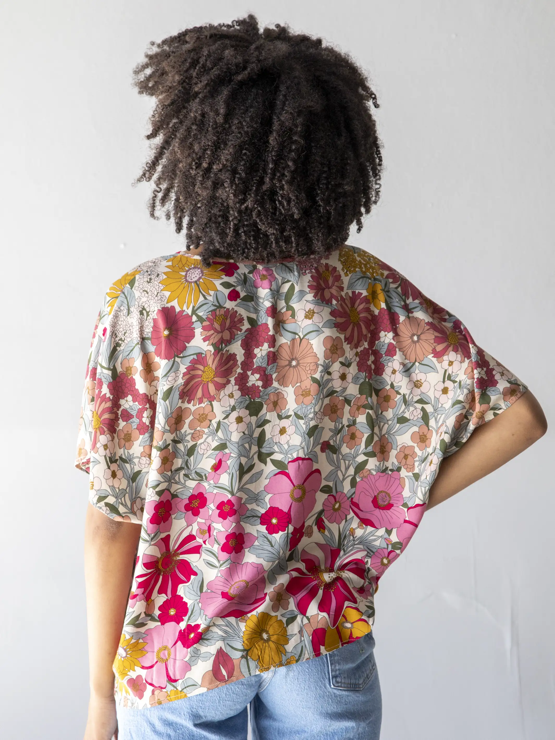 Easy V-Neck Top - Pink Mustard Floral